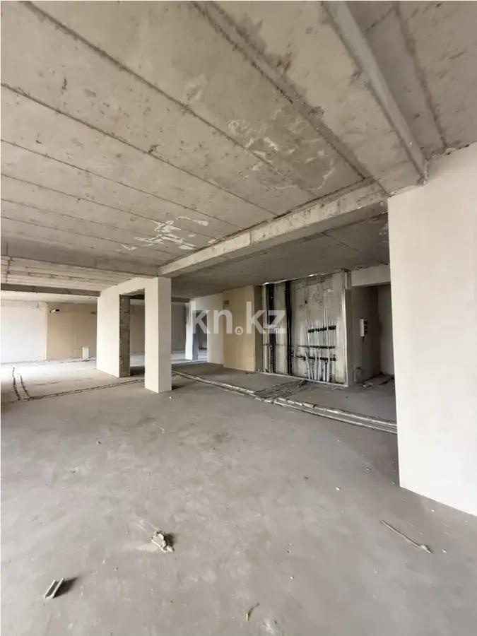 Продажа 8-комнатной квартиры, 385 м² в Алматы