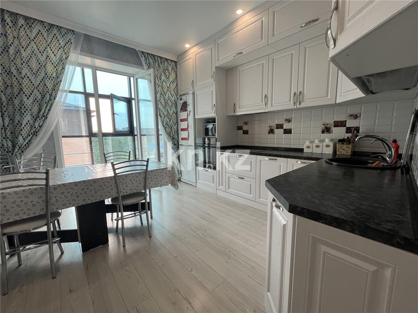 Продажа 3-комнатной квартиры, 87 м², мкр. Степной-2 в Караганде