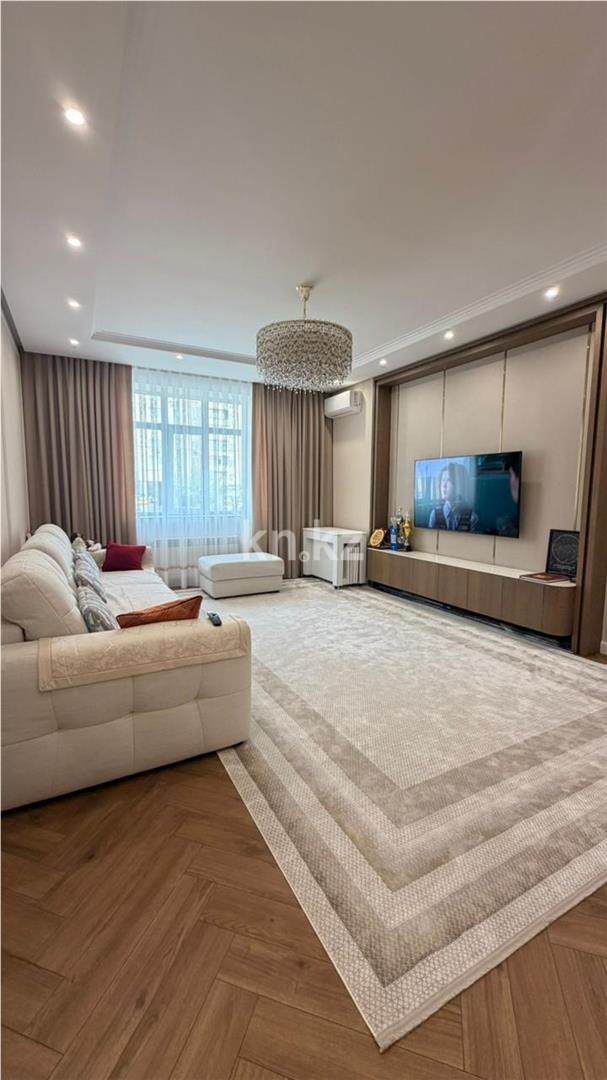 Продажа 3-комнатной квартиры, 93 м² в Караганде
