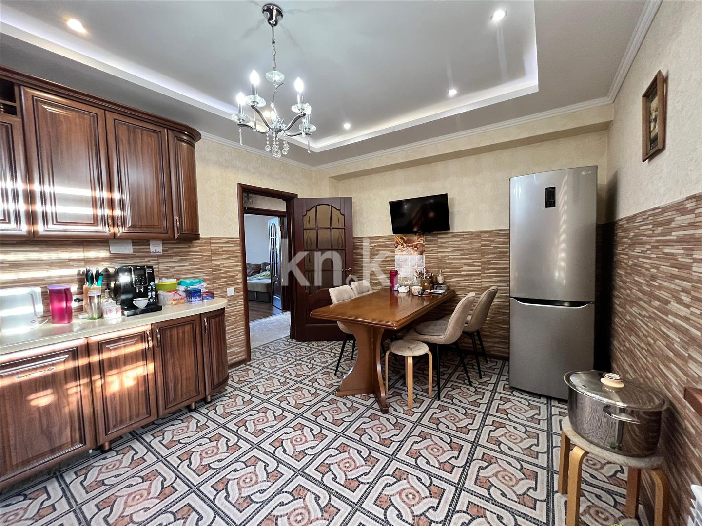 Продажа 5-комнатного дома, 300 м² в Караганде - фото 7