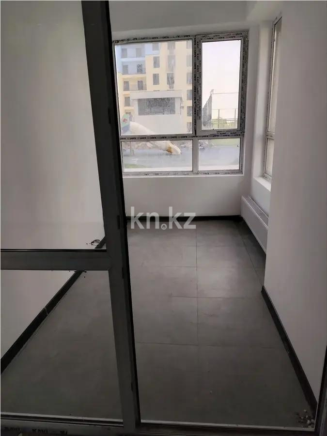 Продажа 3-комнатной квартиры, 77 м², пр. Абая, дом  160 в Алматы - фото 4