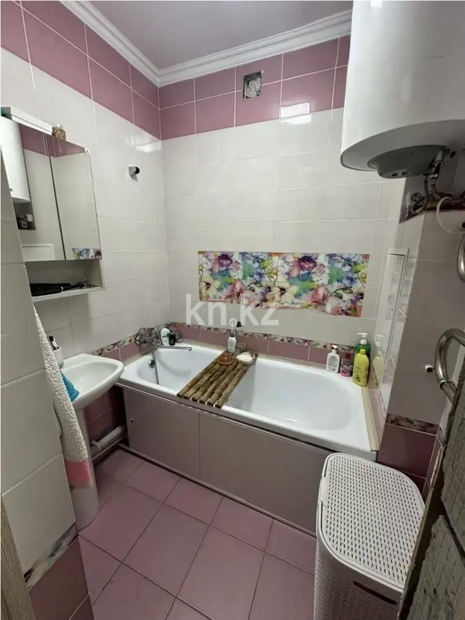 Продажа 2-комнатной квартиры, 49 м², ул. Кемеровская, дом  38 в Караганде - фото 4