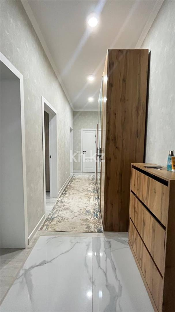 Продажа 2-комнатной квартиры, 65 м², ул. Муканова в Караганде - фото 12