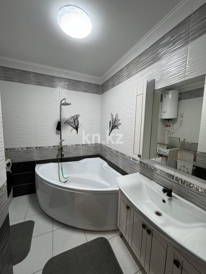 Продажа 3-комнатной квартиры, 82.3 м², ул. Жакенова в Сарани - фото 12