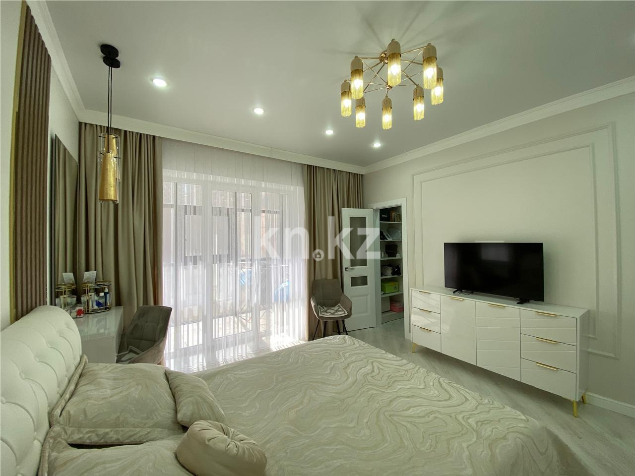 Продажа 3-комнатной квартиры, 107 м², ул. Муканова в Караганде - фото 5