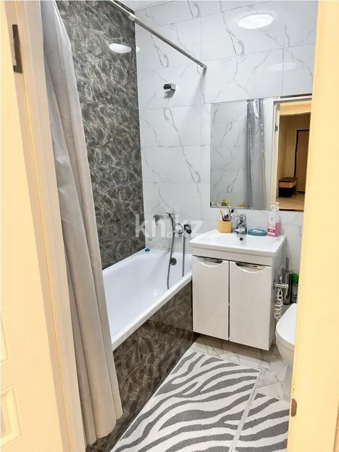 Продажа 3-комнатной квартиры, 92 м², ул. Жунисова, дом  14/10 в Алматы - фото 5