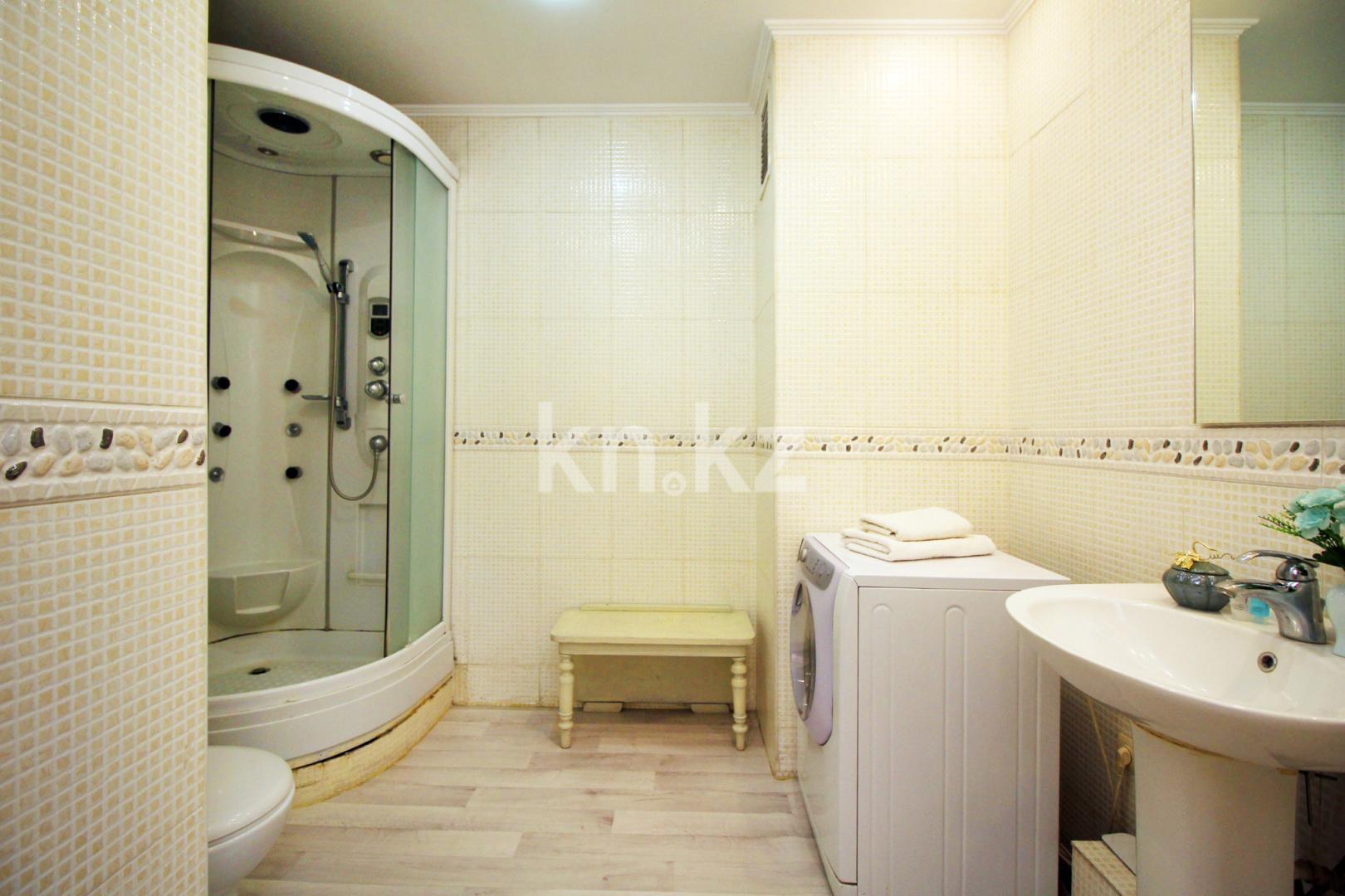 Аренда 1-комнатной квартиры посуточно, 50 м², ул. Хусаинова, дом  225 - ул. Розыбакиева в Алматы - фото 19