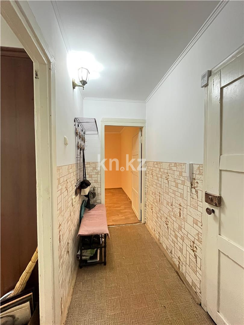 Продажа 2-комнатной квартиры, 44 м², ул. Муканова, дом  24 в Караганде - фото 8