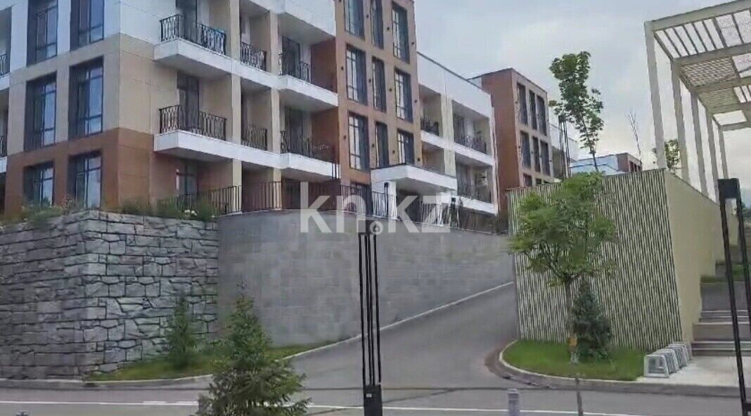 Продажа 2-комнатной квартиры, 55 м² в Алматы