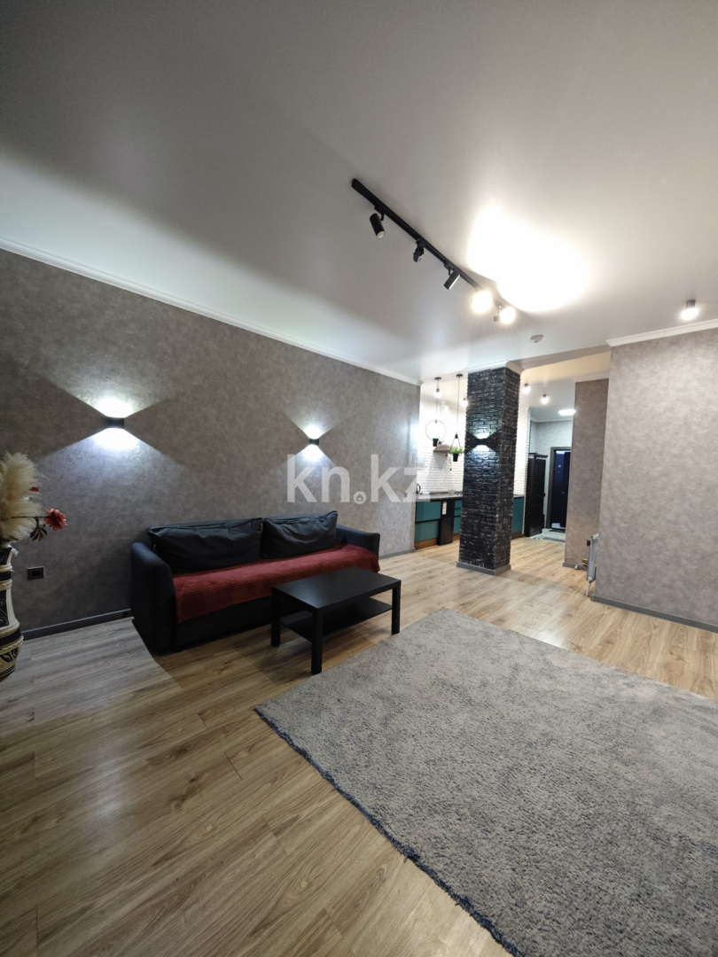 Продажа 3-комнатной квартиры, 105 м², ул. Комиссарова, дом  10/3 в Караганде