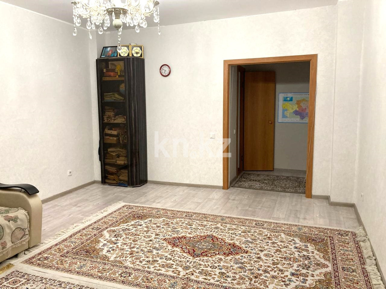 Продажа 2-комнатной квартиры, 69 м², ул. Момышулы в Караганде - фото 2
