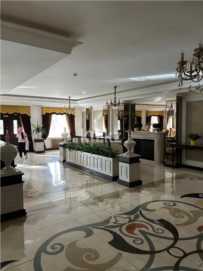 Продажа 4-комнатной квартиры, 167 м², ул. Сауран, дом  18 в Астане