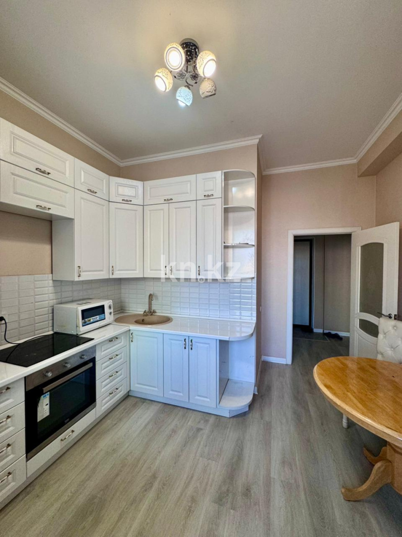 Продажа 1-комнатной квартиры, 43 м², пр. Гагарина в Алматы - фото 3