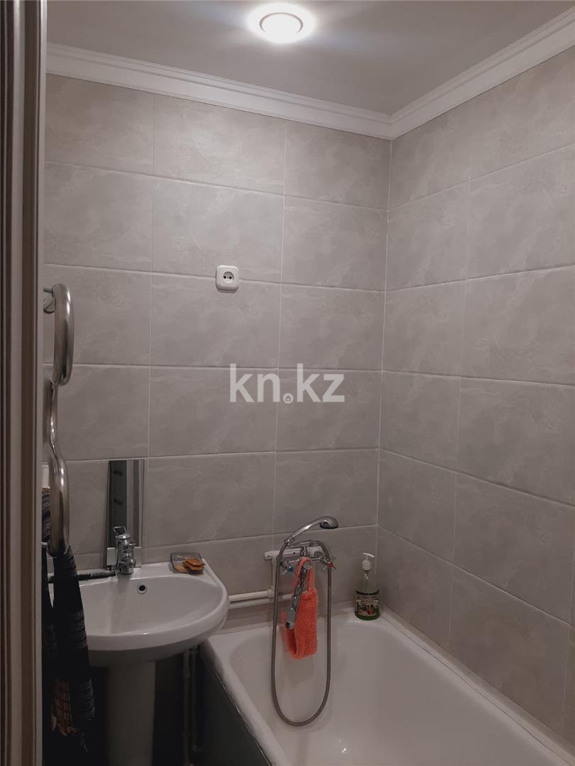 Продажа 2-комнатной квартиры, 45 м², мкр-н 15 в Караганде - фото 5