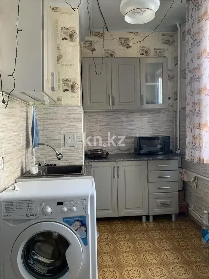 Продажа 3-комнатной квартиры, 60 м², ул. Жамбыла, дом  175 в Караганде - фото 4
