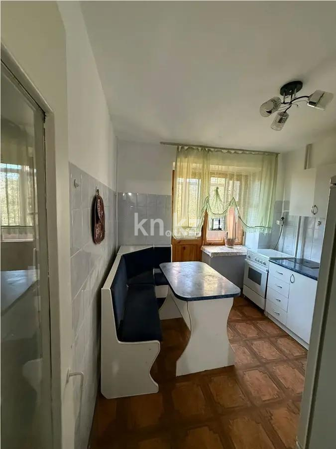 Продажа 1-комнатной квартиры, 34 м², ул. Аманжолова, дом  12/1 в Караганде - фото 2