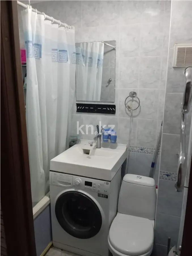 Продажа 3-комнатной квартиры, 58.6 м², 10 мкр., дом  9 в Алматы - фото 5