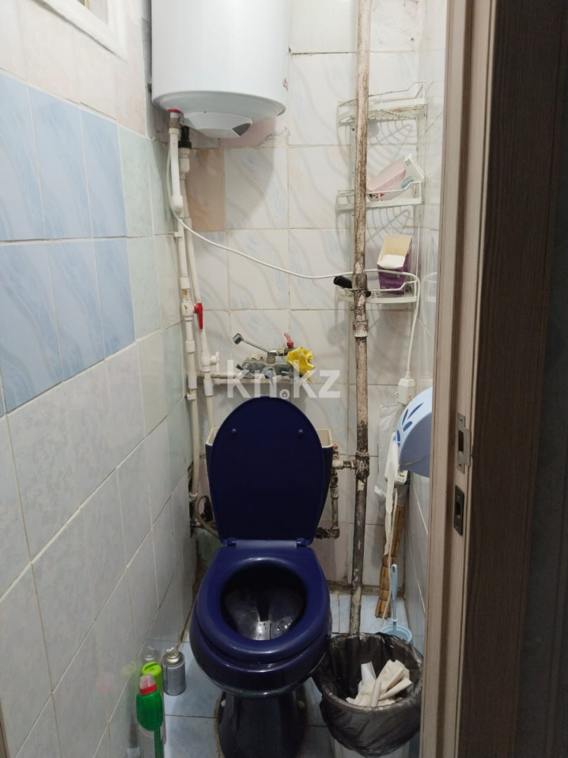 Продажа 3-комнатной квартиры, 60 м², 13 мкр-н, дом  21 в Караганде - фото 2