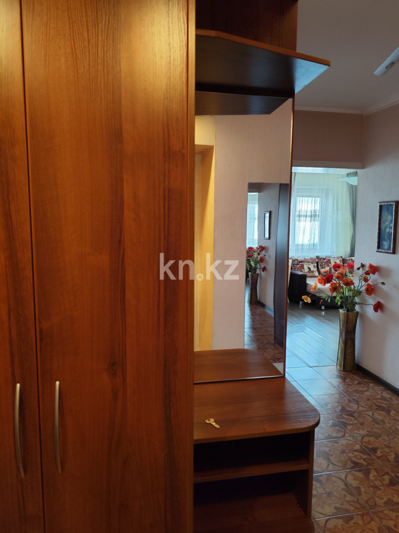 Аренда 1-комнатной квартиры, 50 м², мкр-н Самал-1, дом  31 - ул. Жолдасбекова в Алматы - фото 13