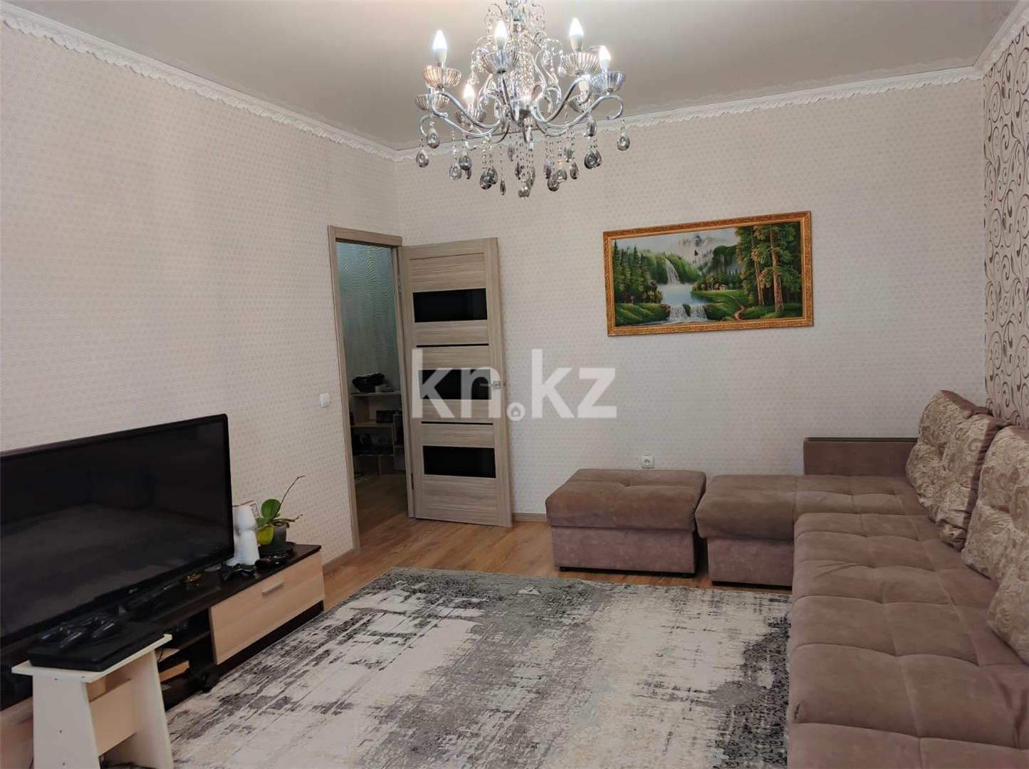 Продажа 3-комнатной квартиры, 80 м², ул. Сарыарка в Караганде
