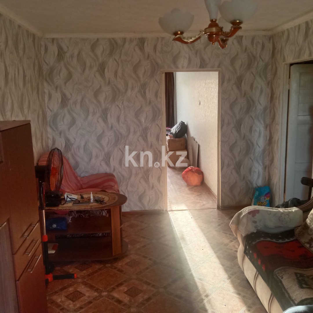 Продажа 2-комнатной квартиры, 43 м², 13-й мкр., дом  14 в Караганде - фото 6