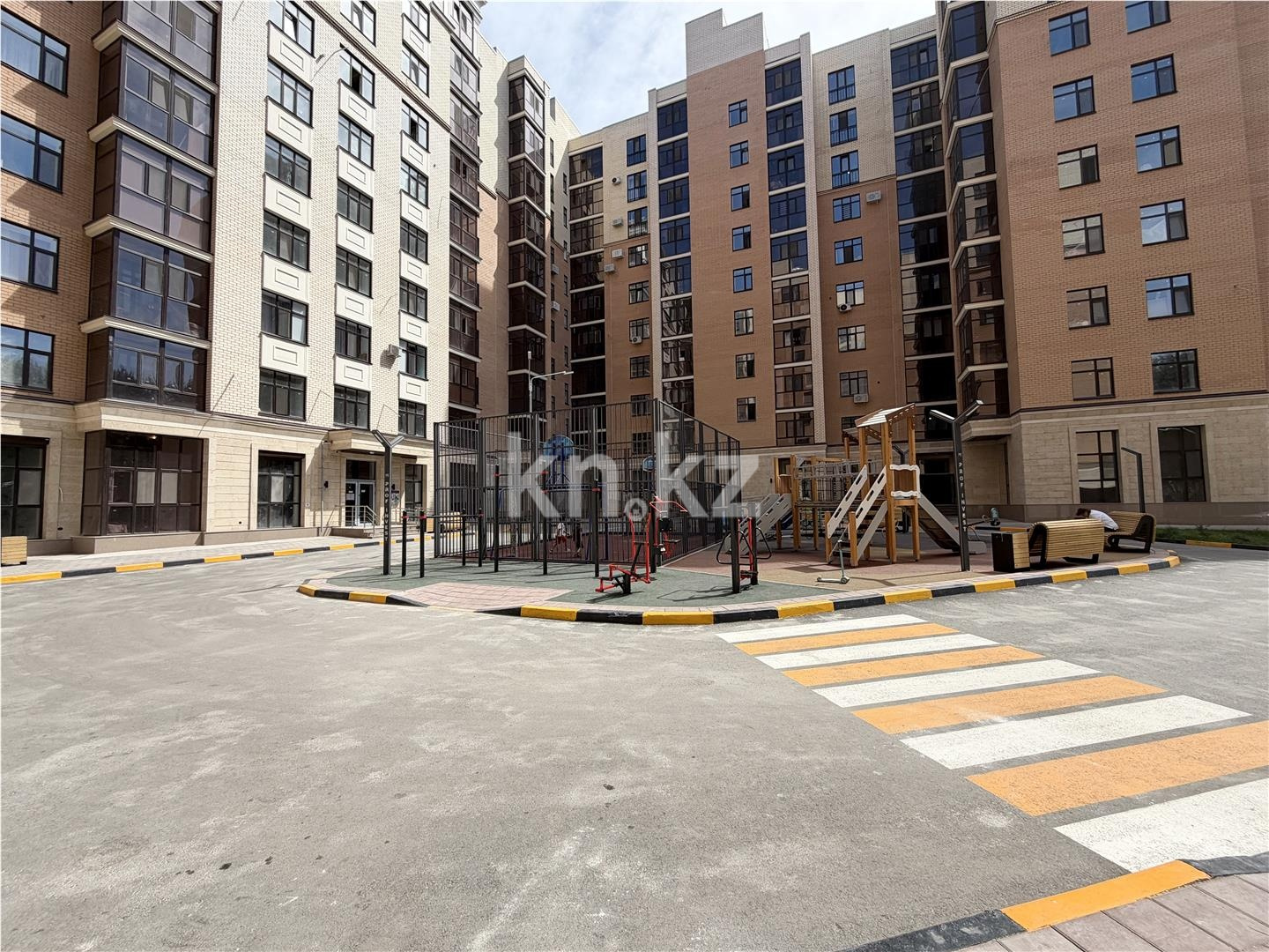 Продажа 4-комнатной квартиры, 138 м² в Караганде - фото 2