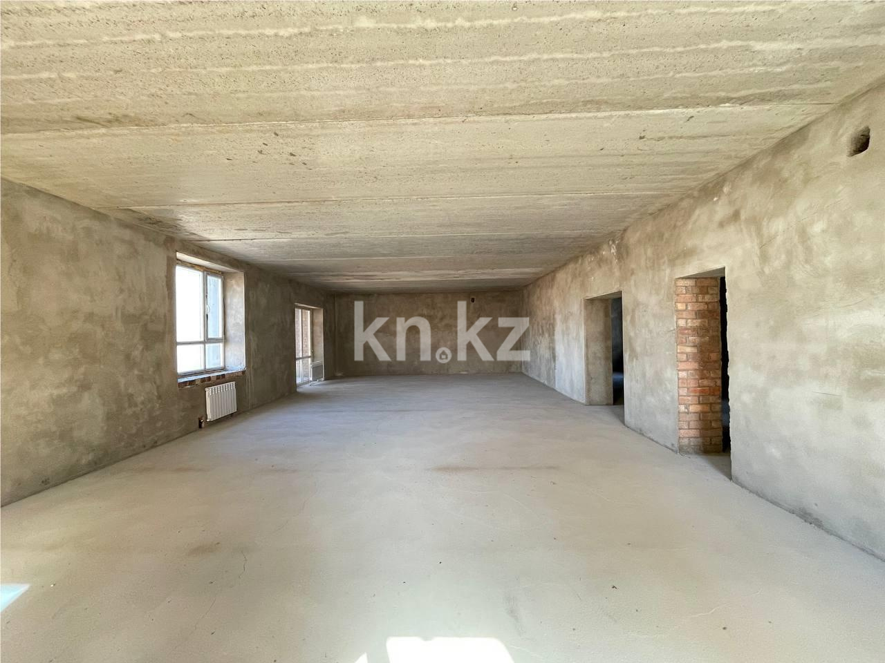 Продажа 4-комнатной квартиры, 137 м², 137 учетный квартал в Караганде - фото 6