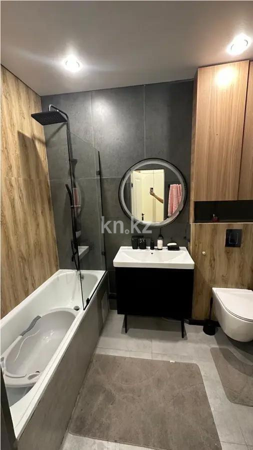 Продажа 2-комнатной квартиры, 72 м² в Алматы - фото 4