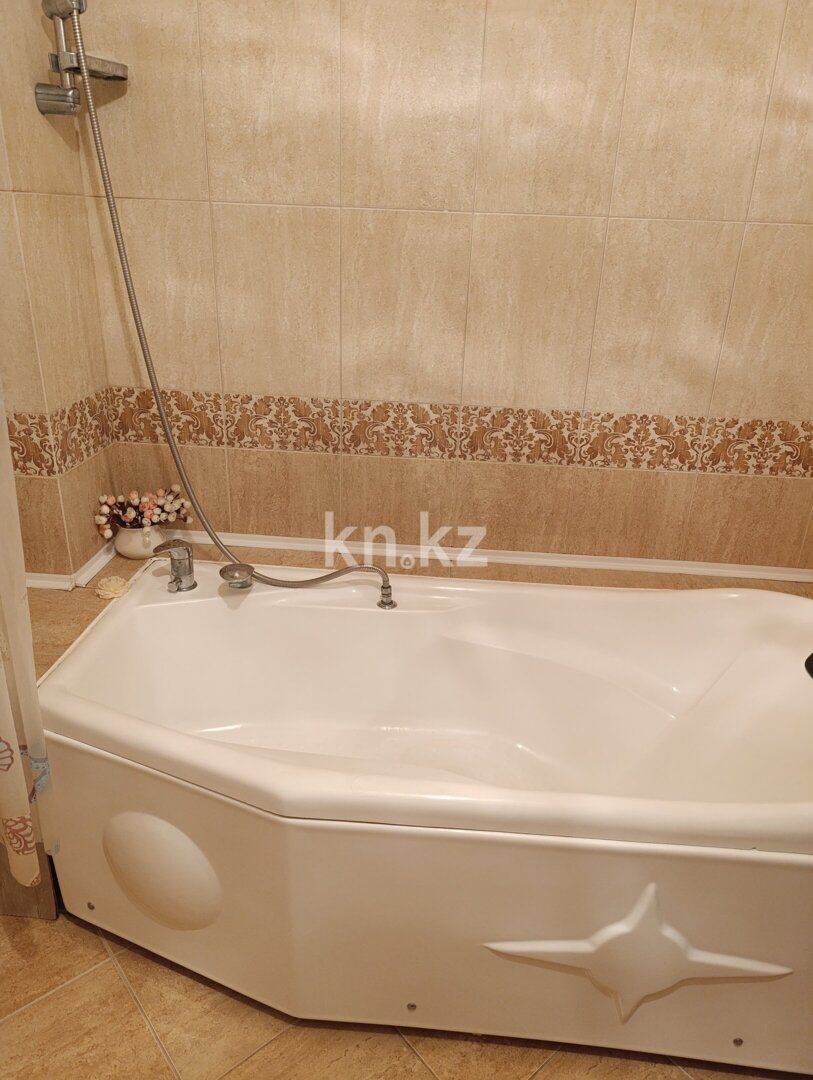 Продажа 3-комнатной квартиры, 65 м² в Астане - фото 12