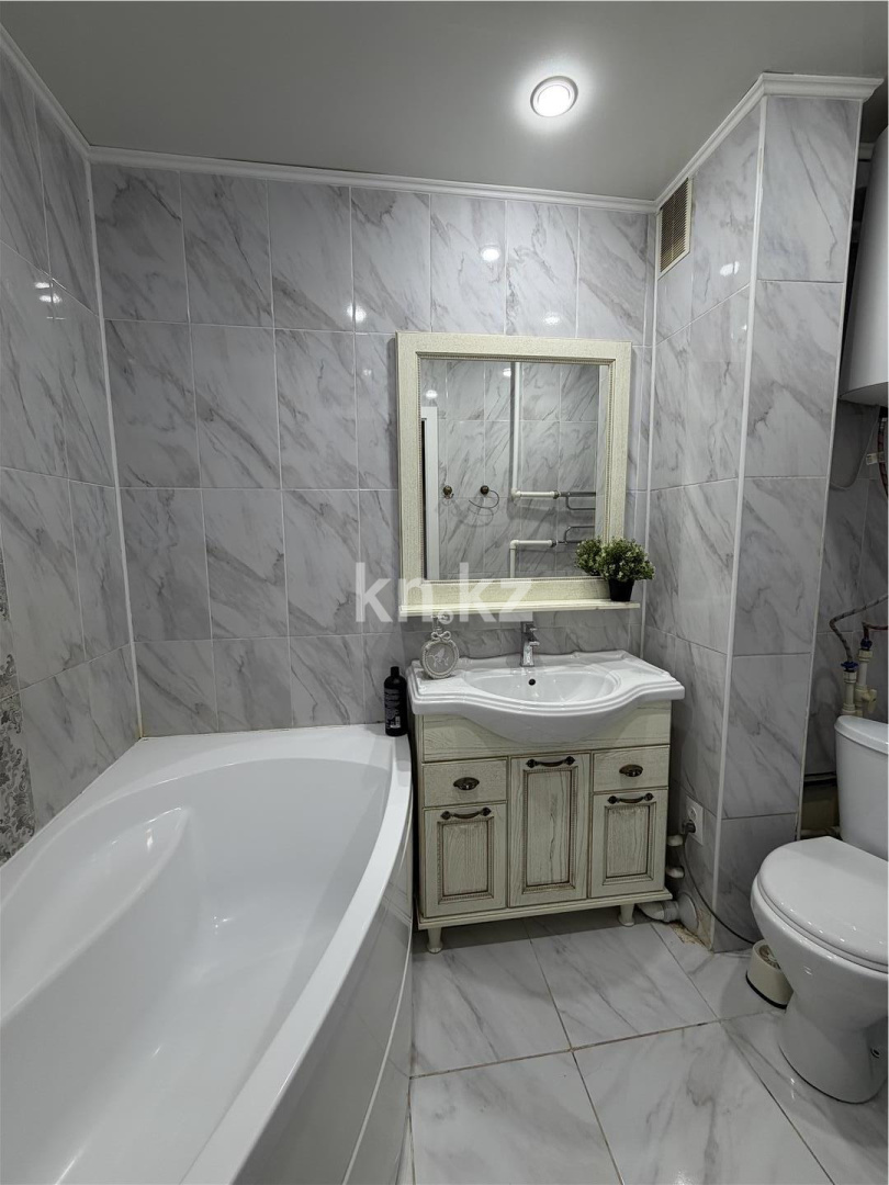 Продажа 3-комнатной квартиры, 64 м² в Караганде - фото 12