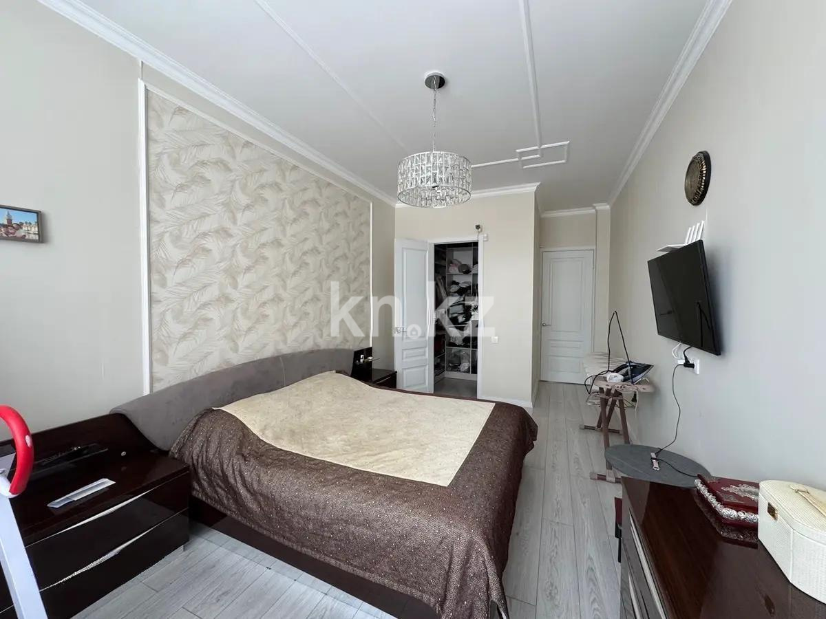 Продажа 4-комнатной квартиры, 120 м², ул. Бектурова, дом  3 в Астане