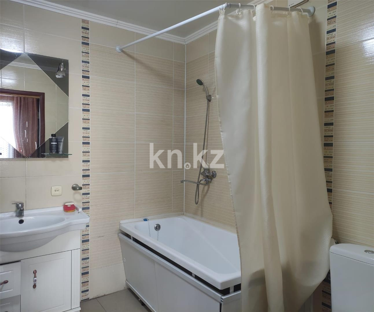 Продажа 4-комнатной квартиры, 147 м², ул. Ерубаева в Караганде - фото 7