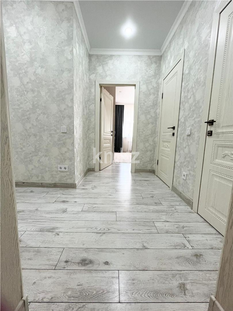 Продажа 3-комнатной квартиры, 83 м², мкр. Степной-2, дом  14/15 в Караганде - фото 12