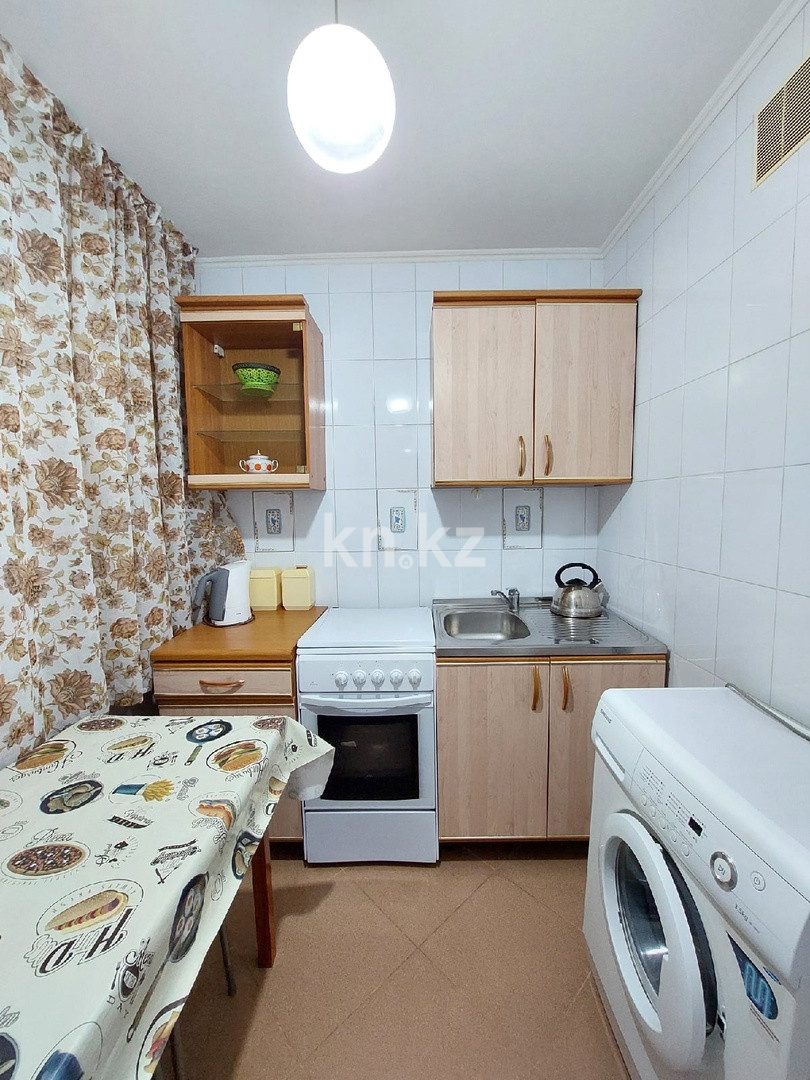 Аренда 1-комнатной квартиры посуточно, 35 м², мкр-н Авангард-4 в Атырау - фото 6