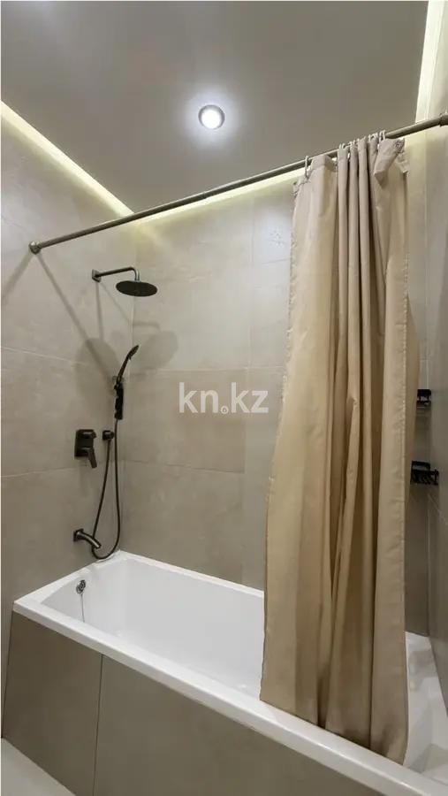 Продажа 2-комнатной квартиры, 68 м² в Караганде - фото 3