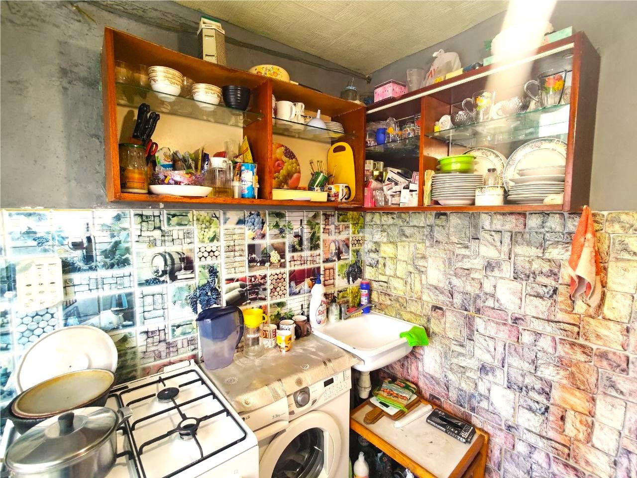 Продажа 3-комнатной квартиры, 59 м², 21 мкр., дом  18 в Караганде - фото 8