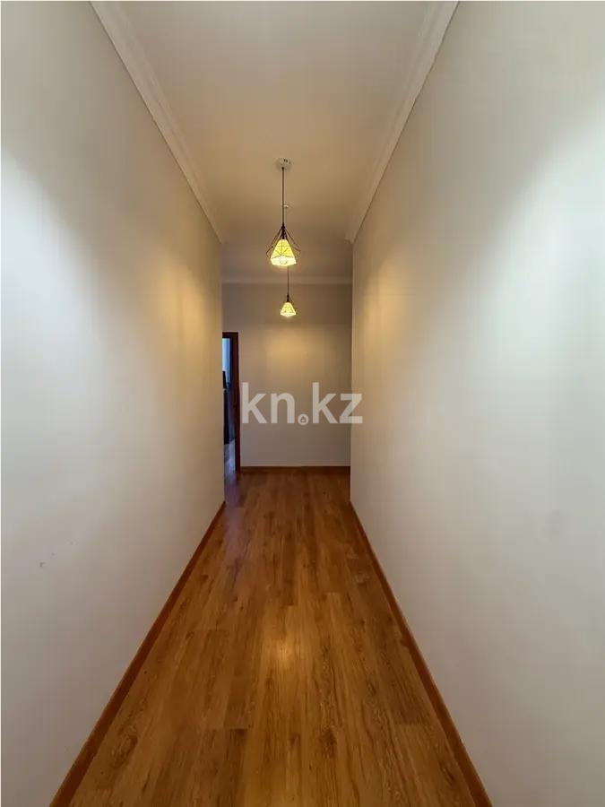 Продажа 2-комнатной квартиры, 74 м², пр. Кошкарбаева, дом  32/2 в Астане - фото 5
