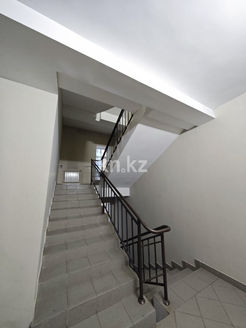 Продажа 1-комнатной квартиры, 47 м², ул. Комиссарова, дом  10/3 в Караганде - фото 10