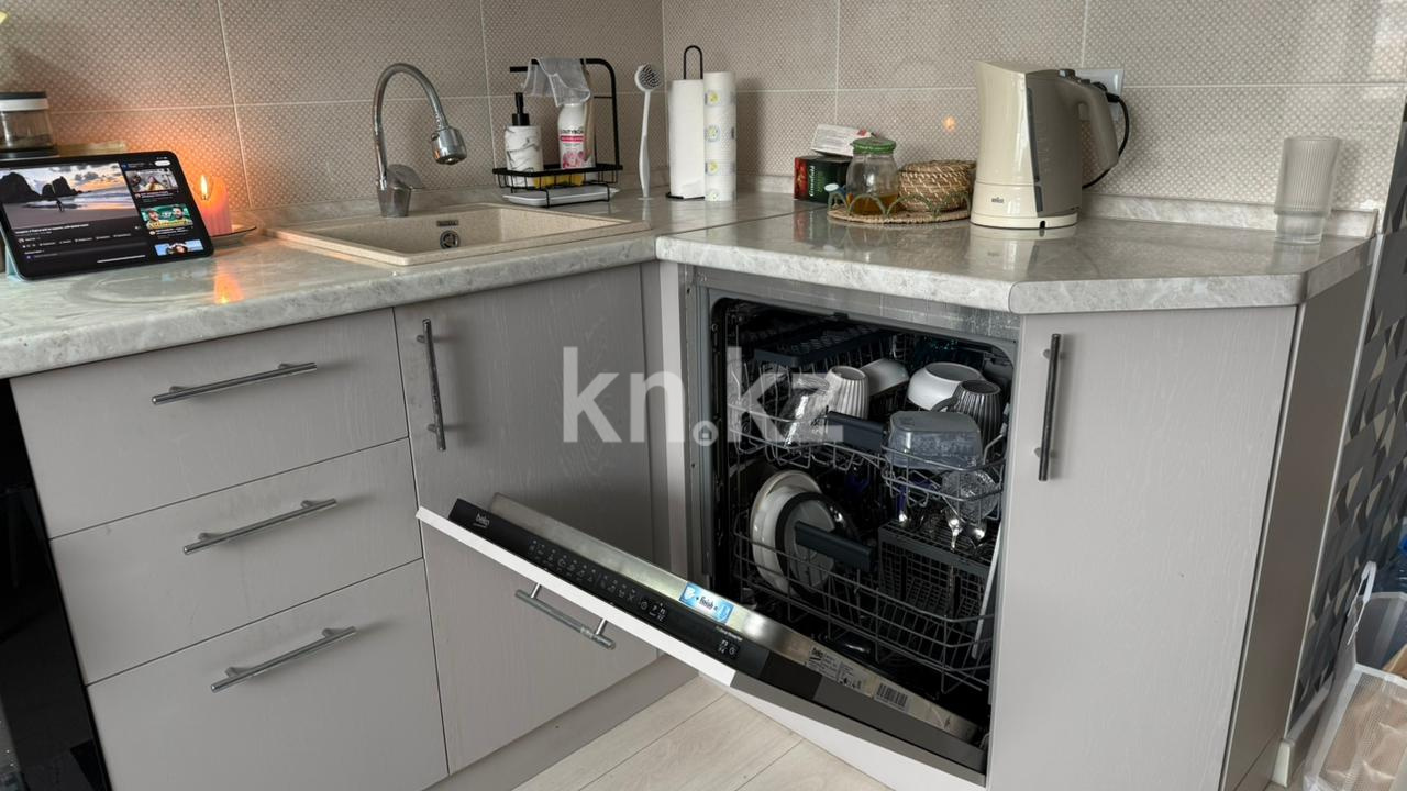 Продажа 3-комнатной квартиры, 67 м² в Караганде - фото 11