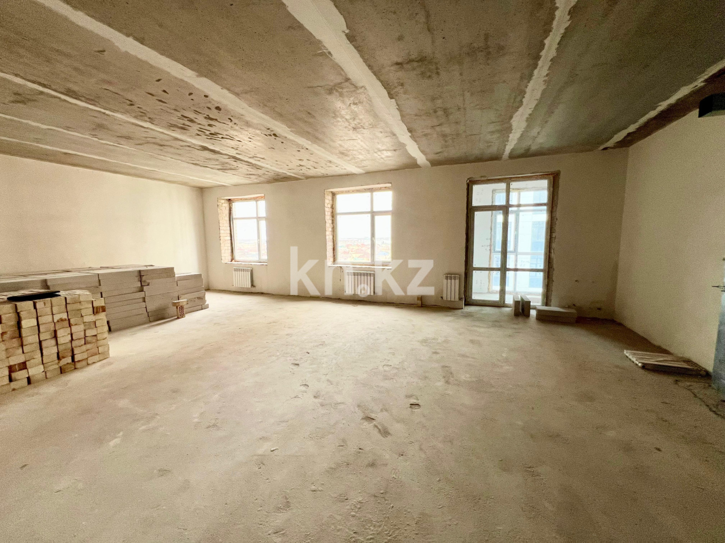 Продажа 2-комнатной квартиры, 70.9 м², ул. Букетова в Караганде - фото 2