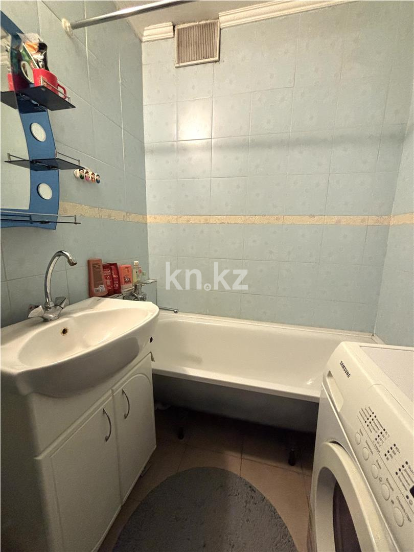 Продажа 3-комнатной квартиры, 61 м², ул. Крылова в Караганде - фото 8