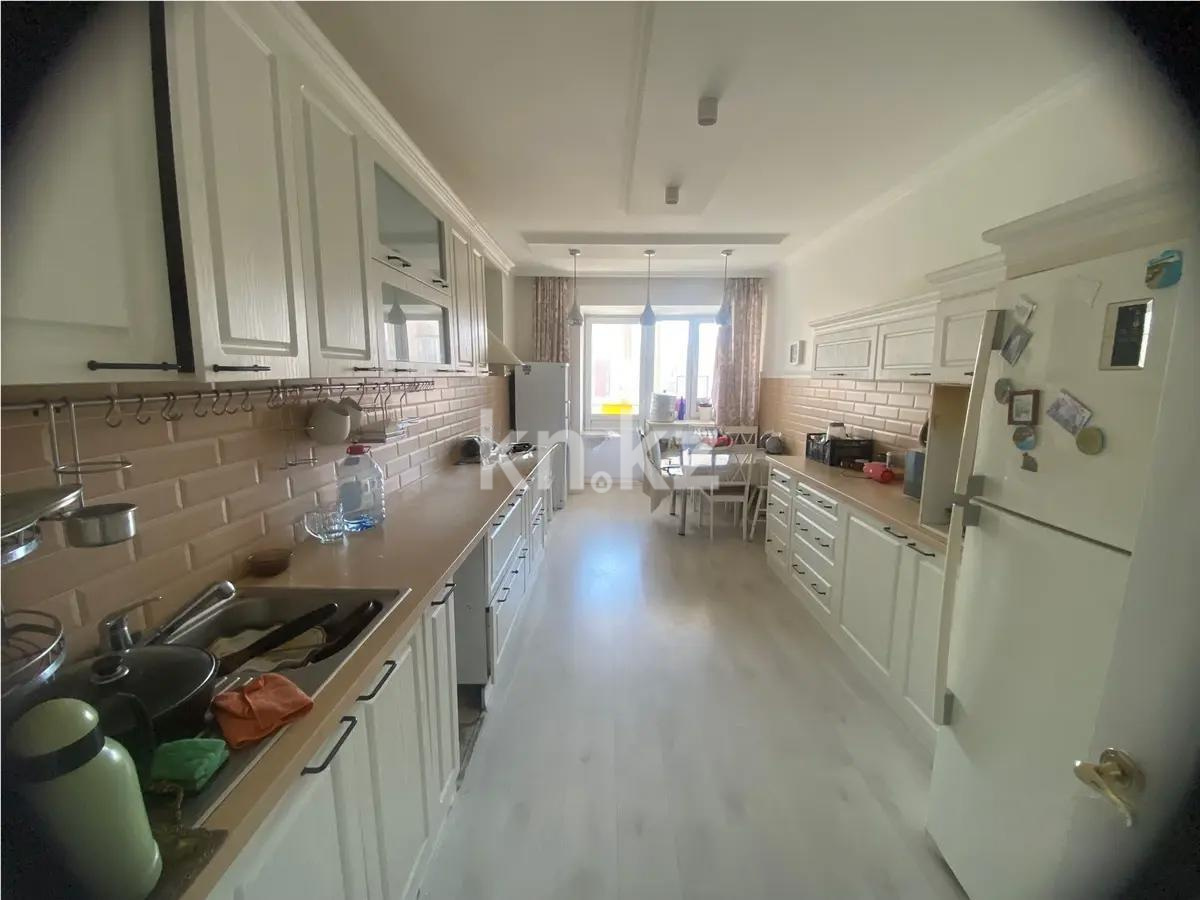 Продажа 4-комнатной квартиры, 160 м², ул. Аманжолова, дом  32/1 в Астане - фото 5