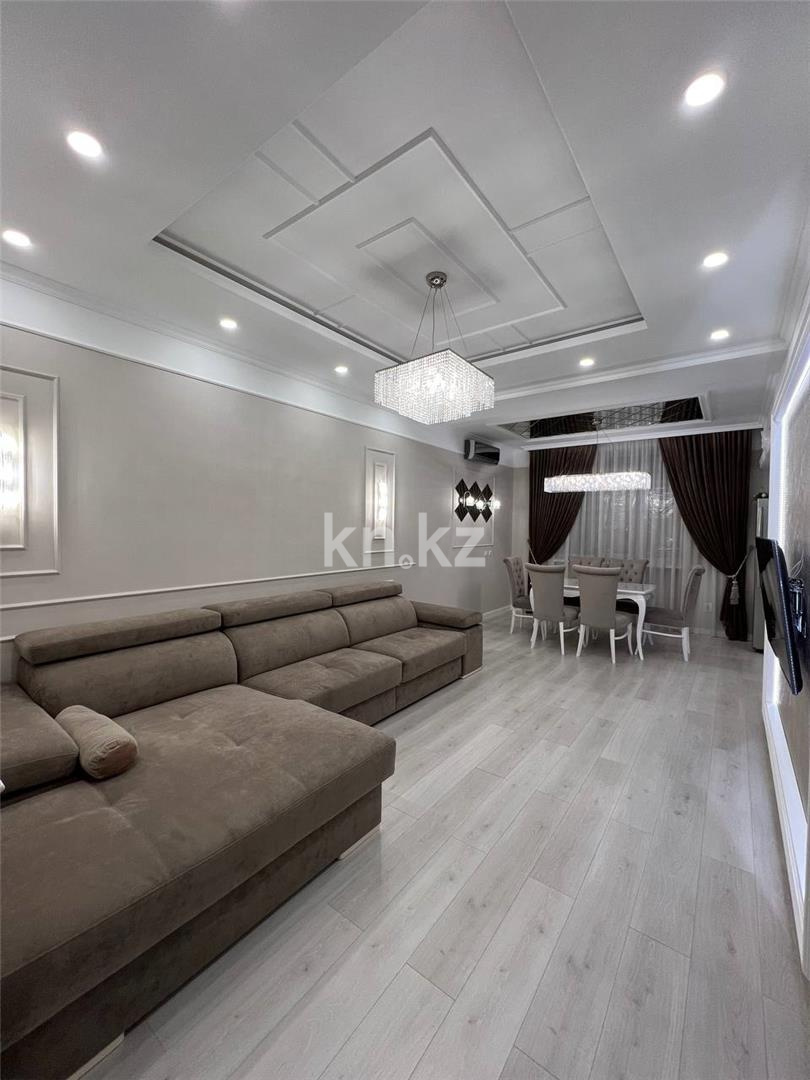 Продажа 4-комнатной квартиры, 124 м², ул. Аманжолова, дом  96/1 в Караганде - фото 6