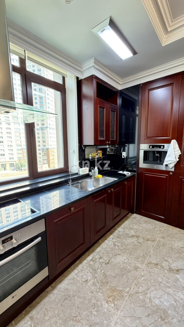 Аренда 4-комнатной квартиры, 225 м² в Астане - фото 6