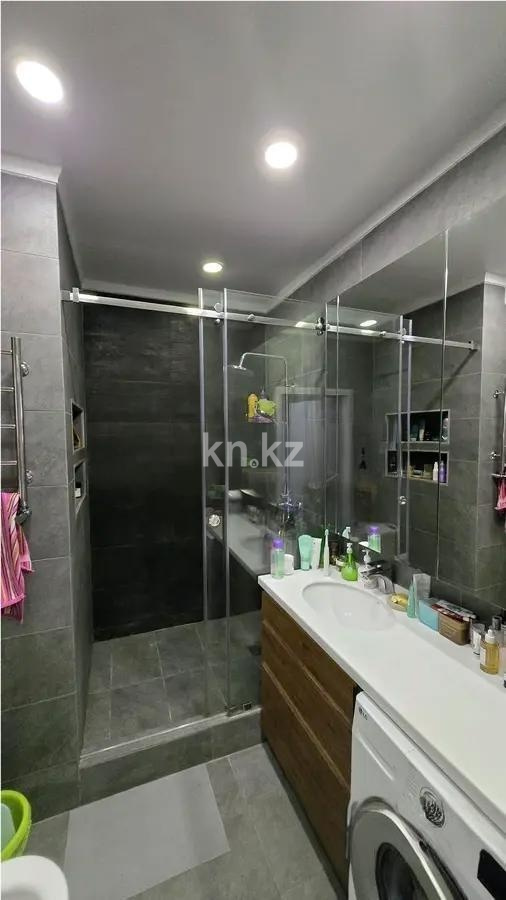 Продажа 2-комнатной квартиры, 65.5 м² в Алматы - фото 3