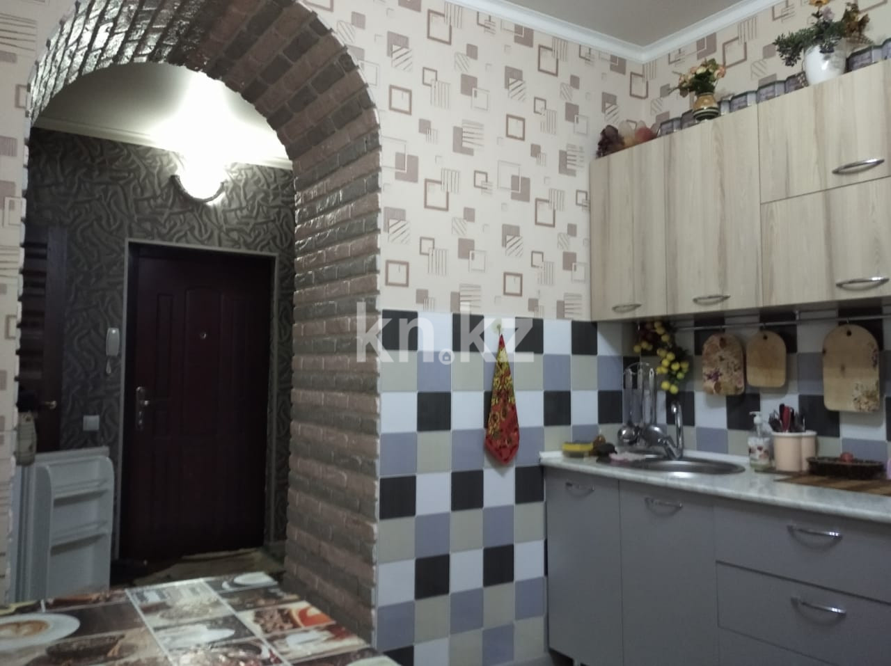 Аренда 1-комнатной квартиры посуточно, 45 м², ул. Момышулы, дом  42 в Алматы