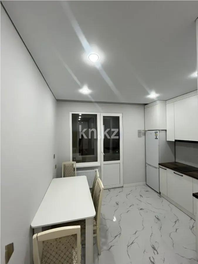 Продажа 1-комнатной квартиры, 35 м², ул. Толе би, дом  24 в Астане - фото 2