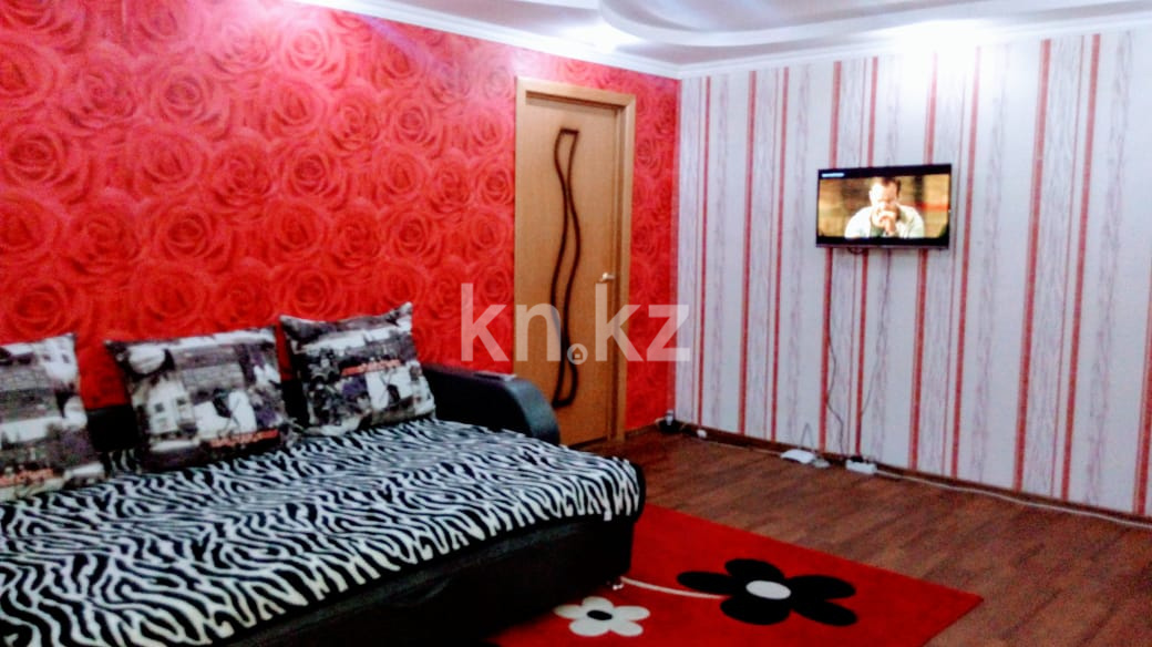 Аренда 2-комнатной квартиры посуточно, 50 м², пр. Н. Абдирова, дом  25 в Караганде - фото 4