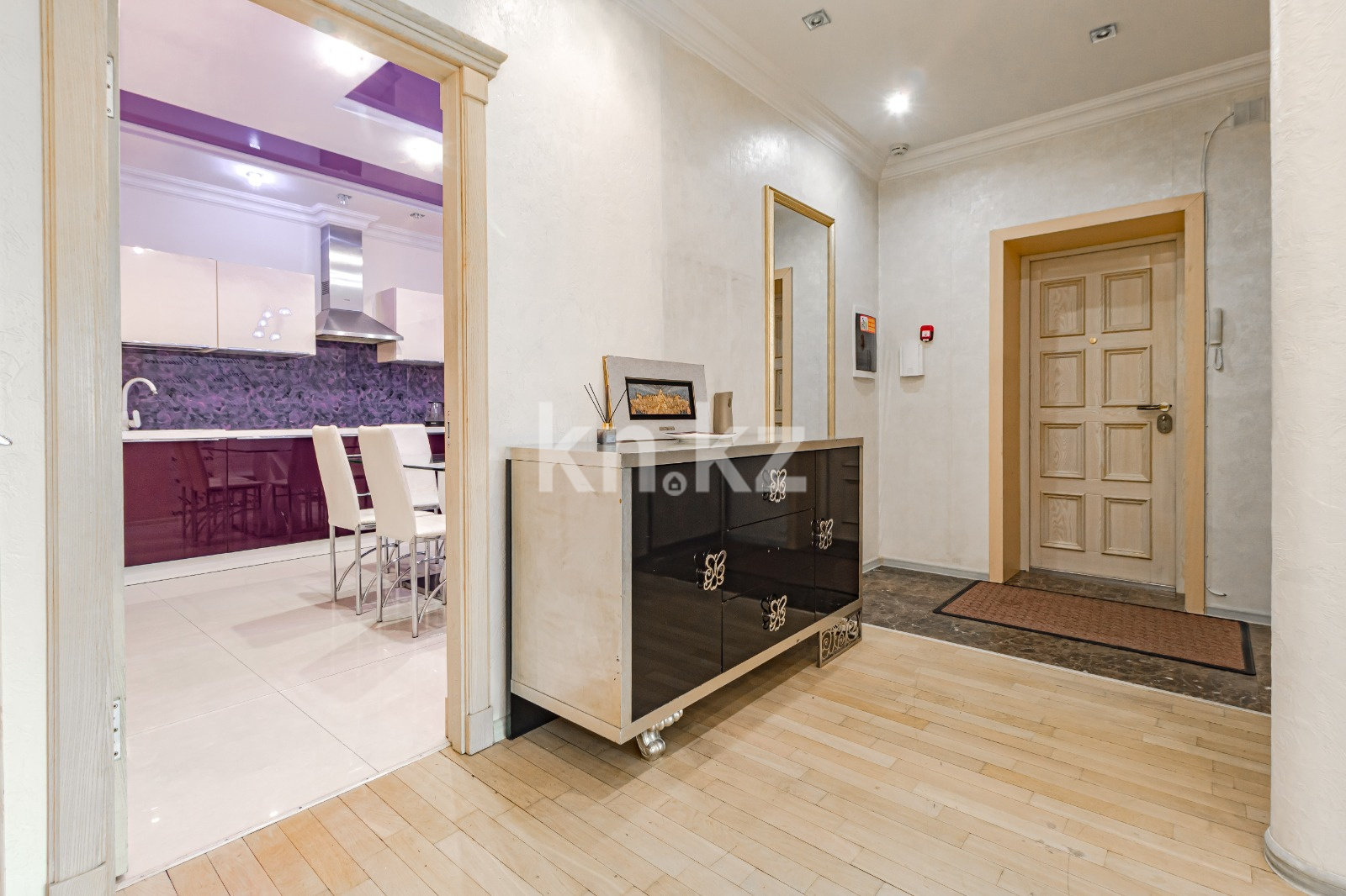 Аренда 4-комнатной квартиры посуточно, 156 м², ул. Достык, дом  5 в Астане - фото 21