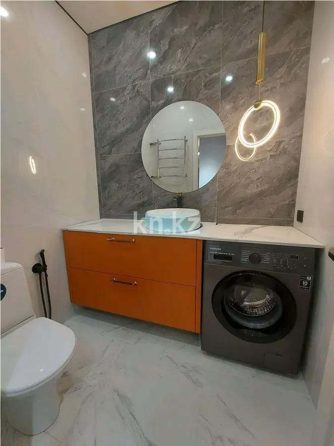 Продажа 2-комнатной квартиры, 68 м², пр. Аль-Фараби, дом  12 в Астане - фото 4